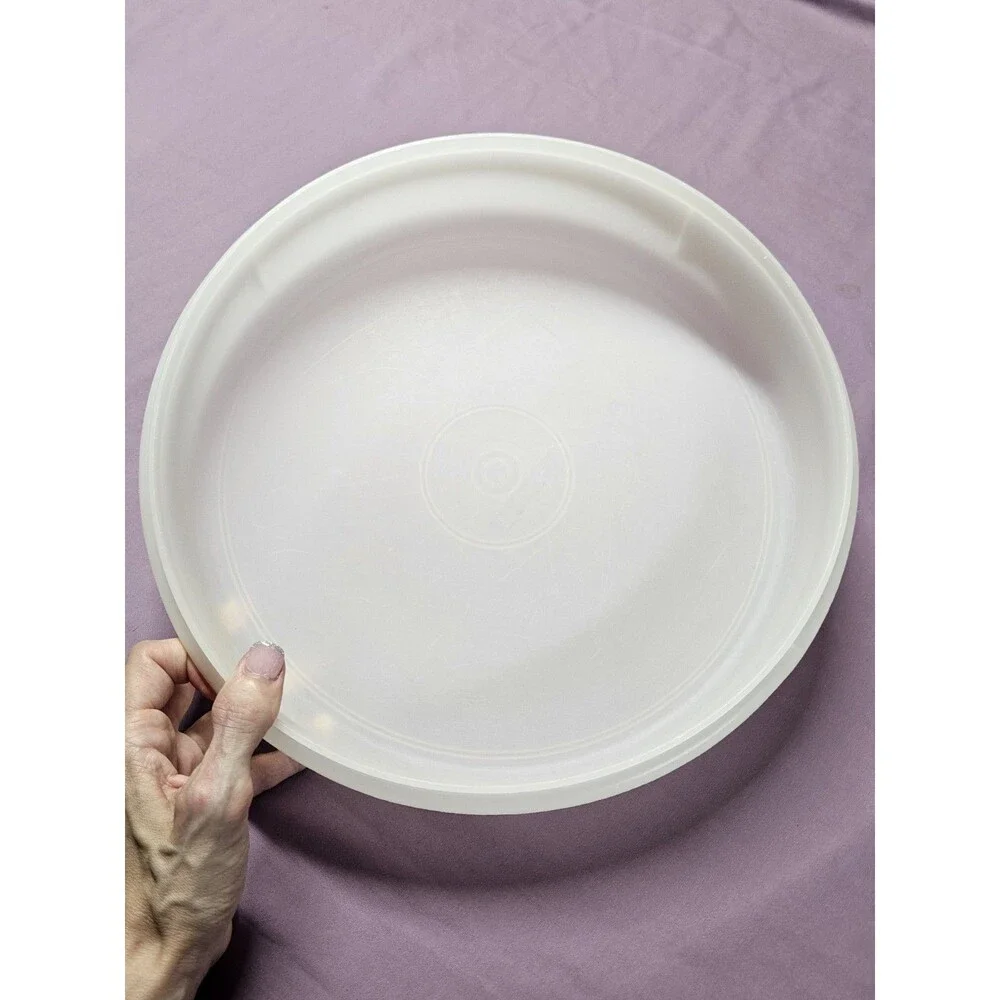 Vintage Tupperware Sheer Cupcake Keeper #242 w/Lid Seal #224 READ